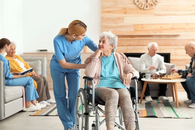 What Are Signs Of Malnutrition Or Dehydration In Nursing Home Residents?